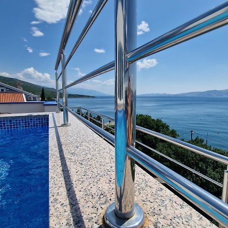 Searenity Pool Suite - Seafront Krmpote-Vodice 외부 사진