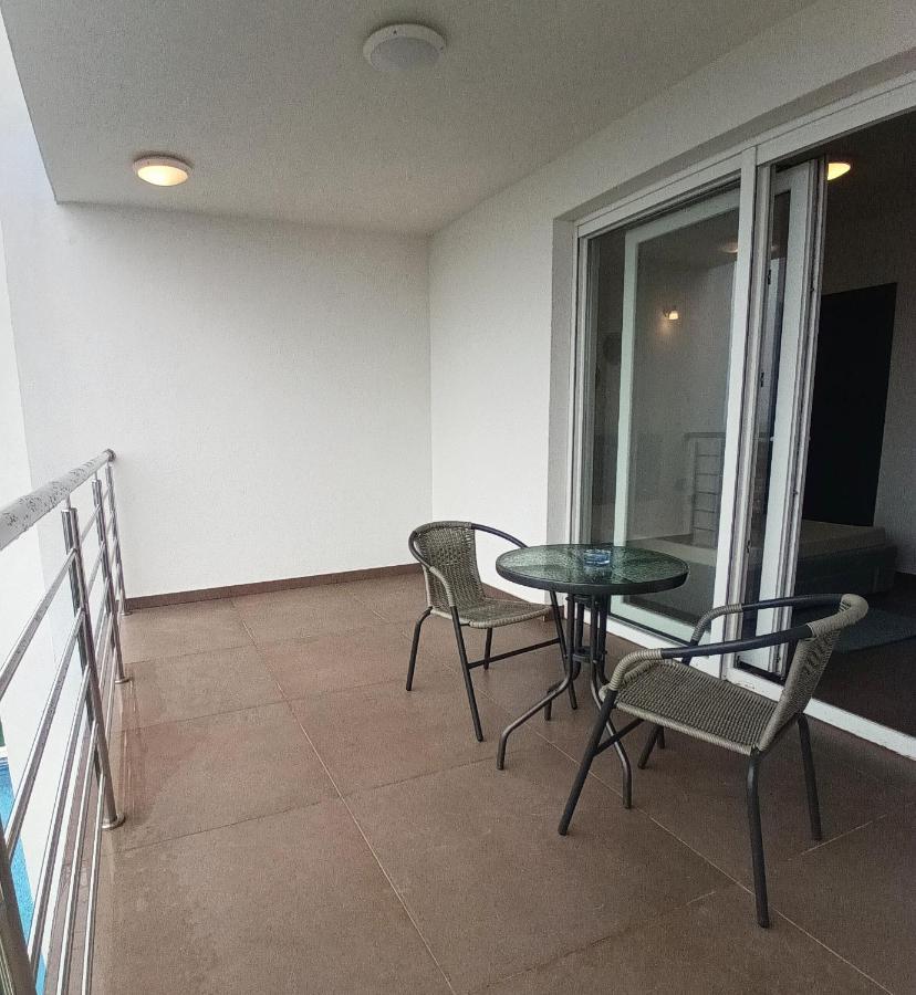 Searenity Pool Suite - Seafront Krmpote-Vodice 외부 사진